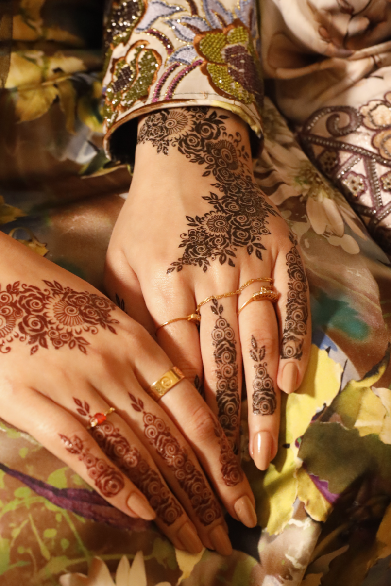 Black Henna Tattoo: MONA
