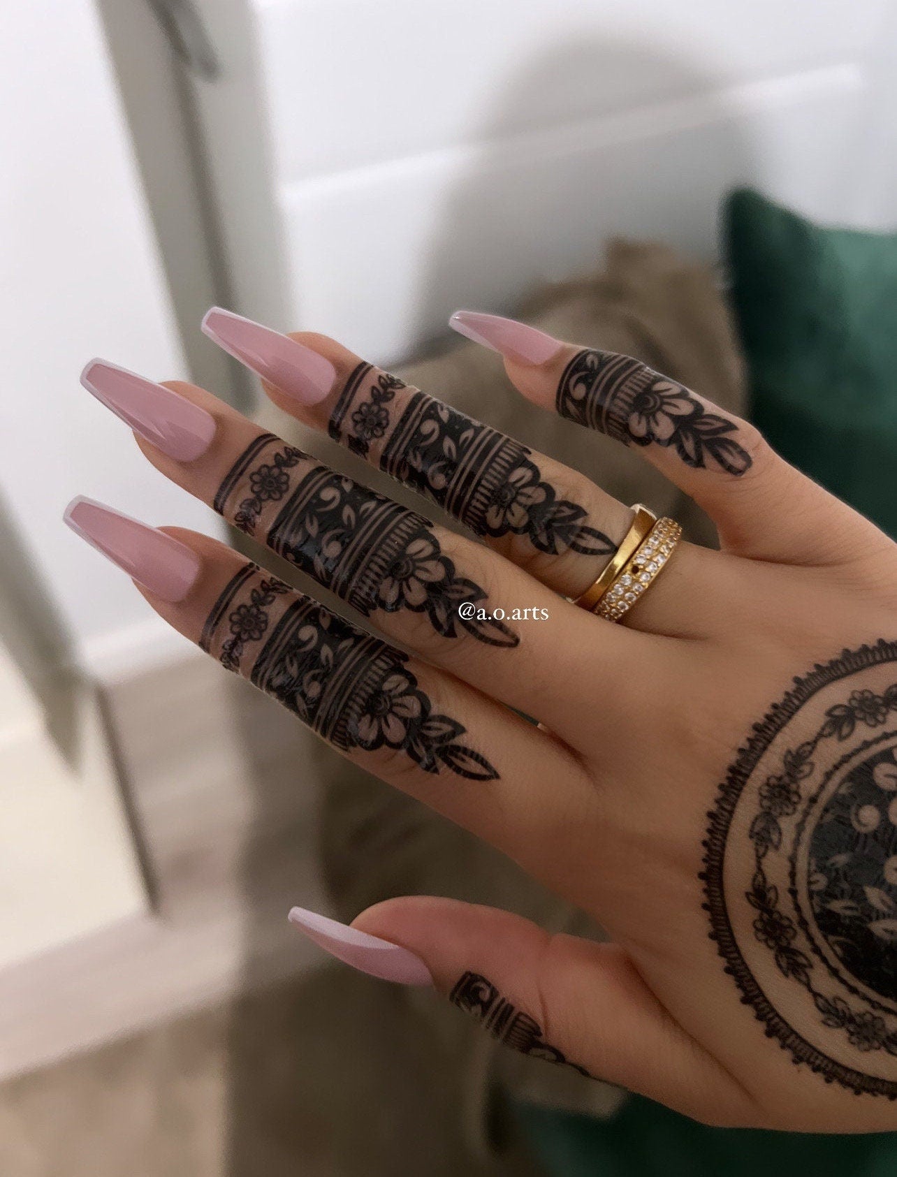 Black Henna Tattoo: HAWA
