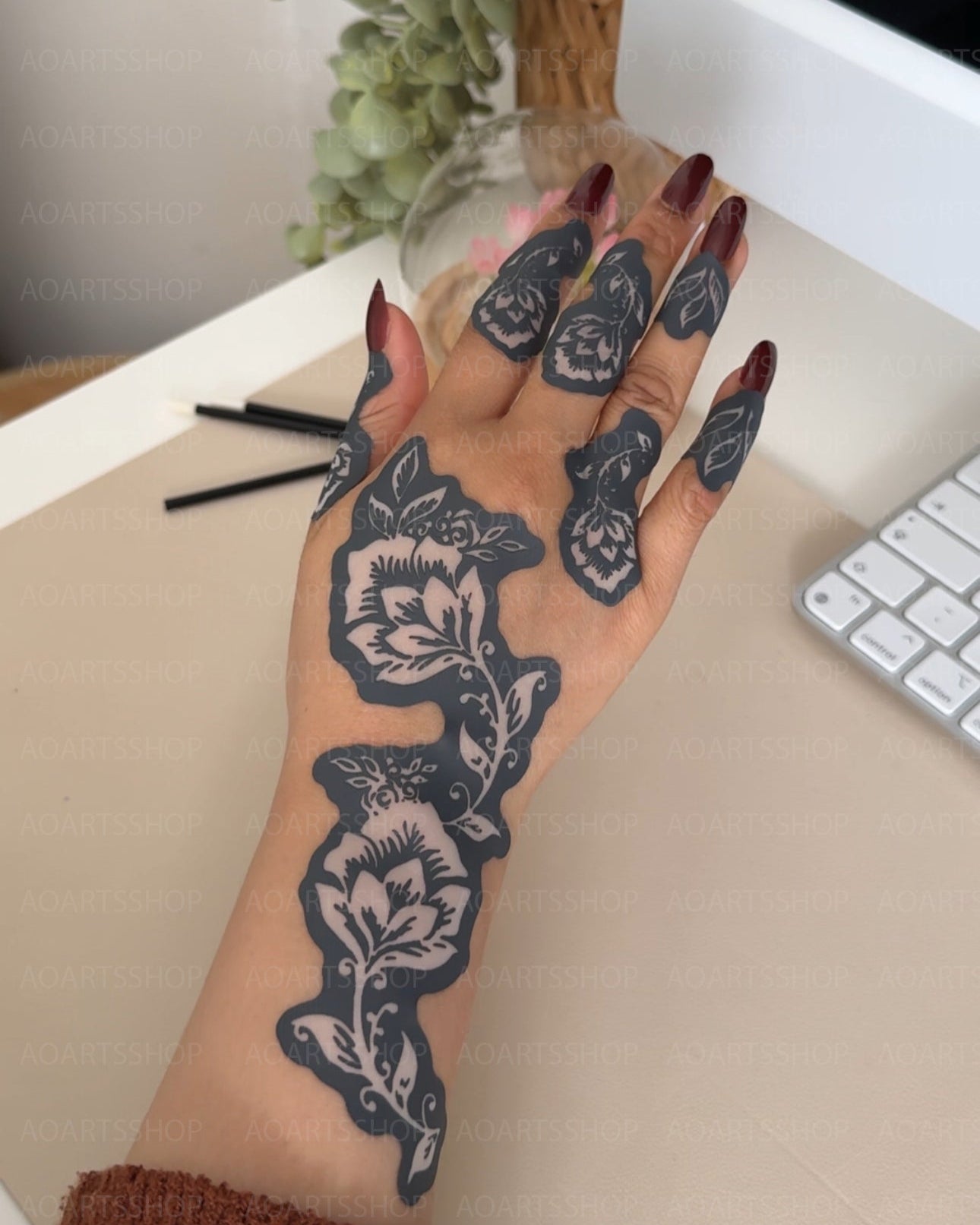 Silk Screen Stencil: RAWAN (Both hands in 1)