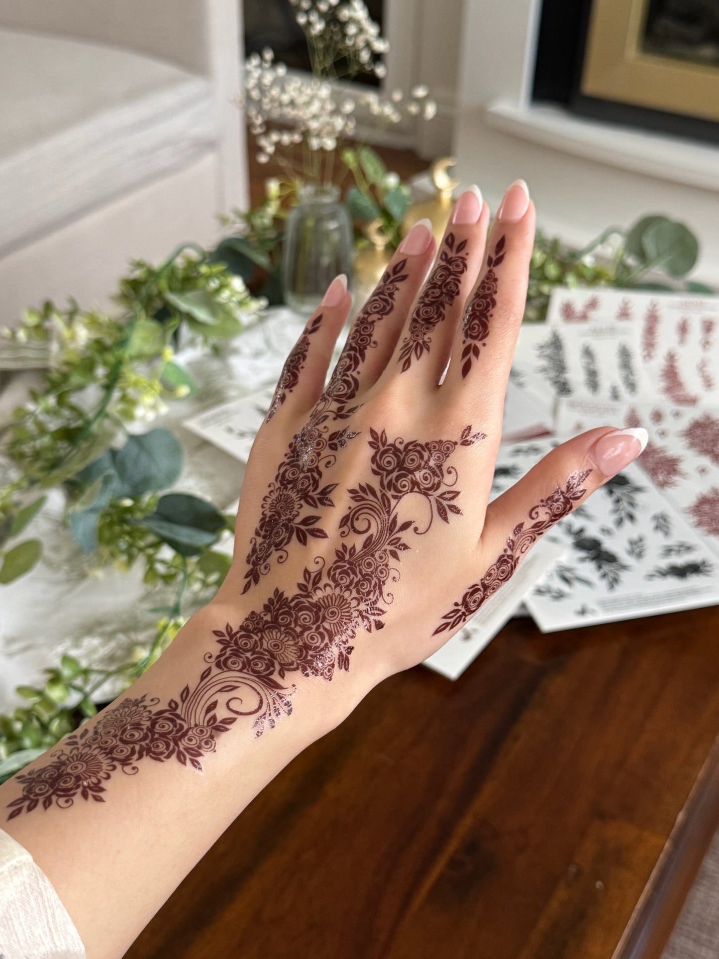 Brown Henna Tattoo: ALLIE
