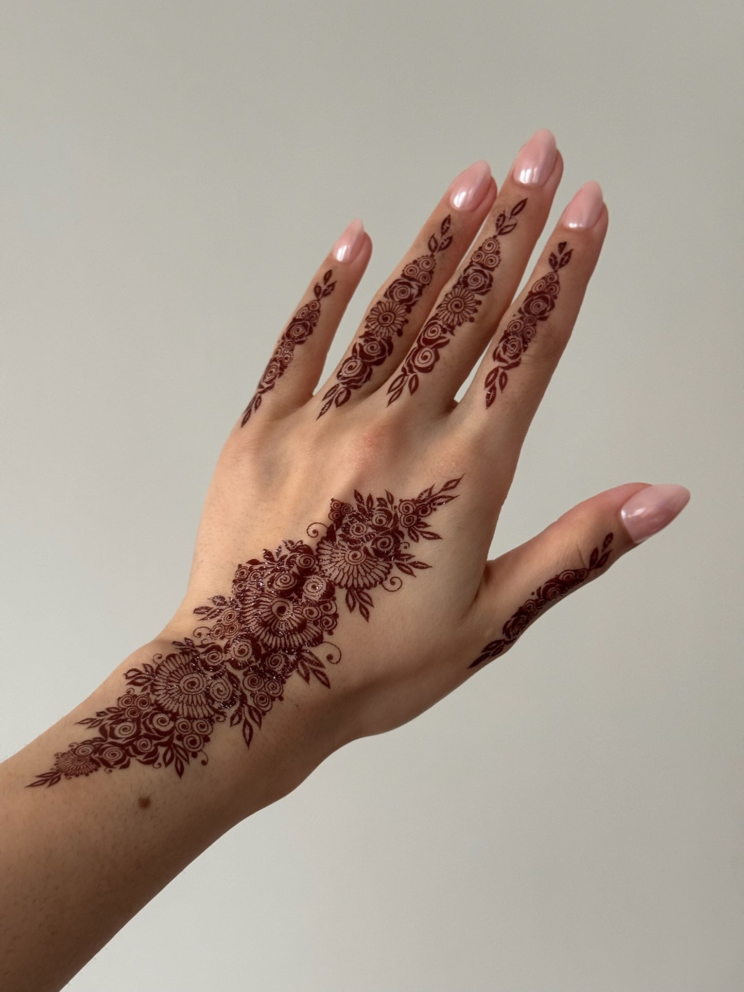 Brown Henna Tattoo: LA FLORA (Both hands)