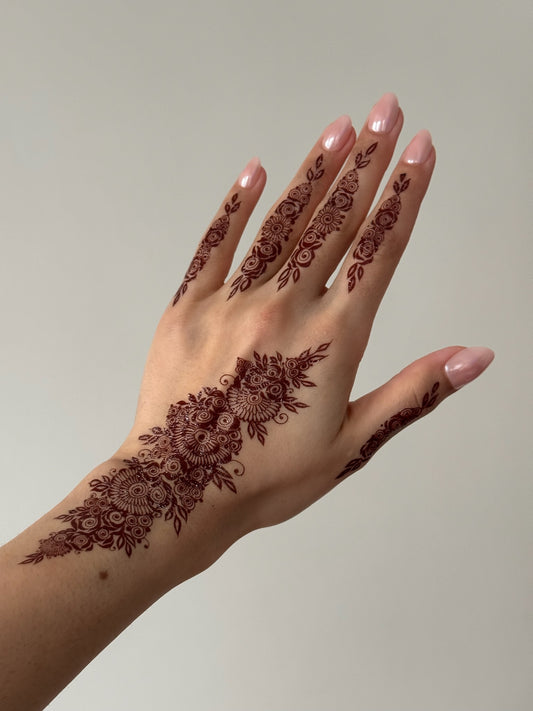 Brown Henna Tattoo: LA FLORA (Both hands)