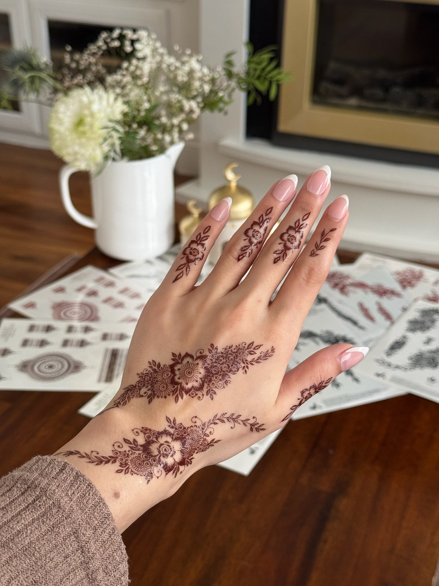 Brown Henna Tattoo: HAYAT (Both hands)