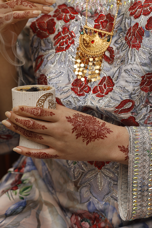 Maroon Henna Tattoo: BOUQUET