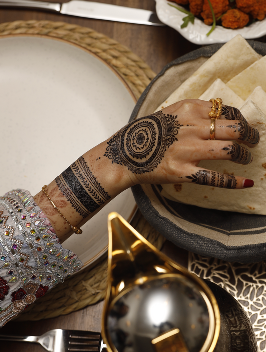 Black Henna Tattoo: SALLY